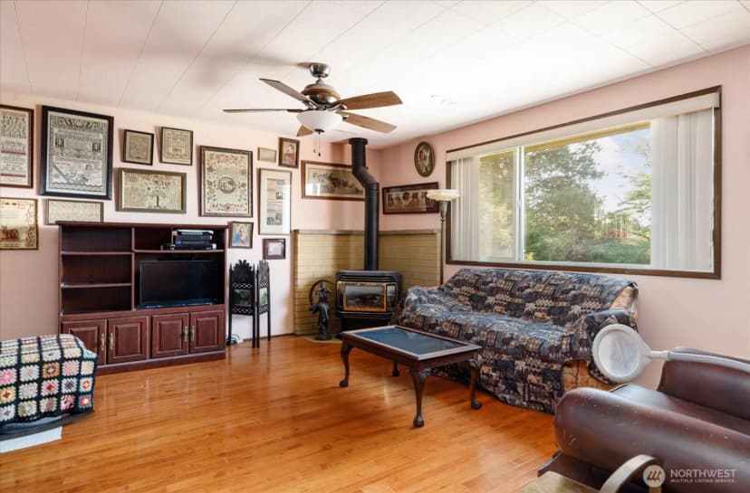 Property photo for 581 Olympic View Drive, Coupeville photo 7