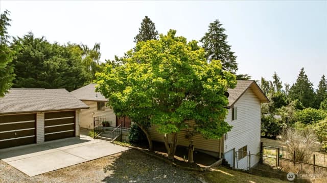 Property photo for 581 Olympic View Drive, Coupeville photo 2