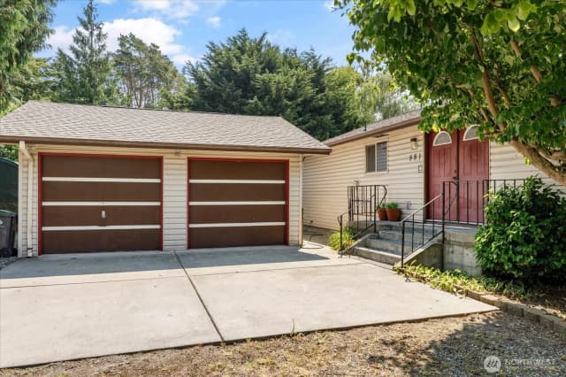 Property photo for 581 Olympic View Drive, Coupeville