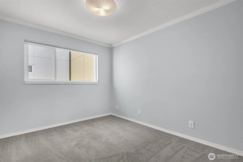 Property photo for 2501 Canterbury Lane E #320, Seattle photo 25