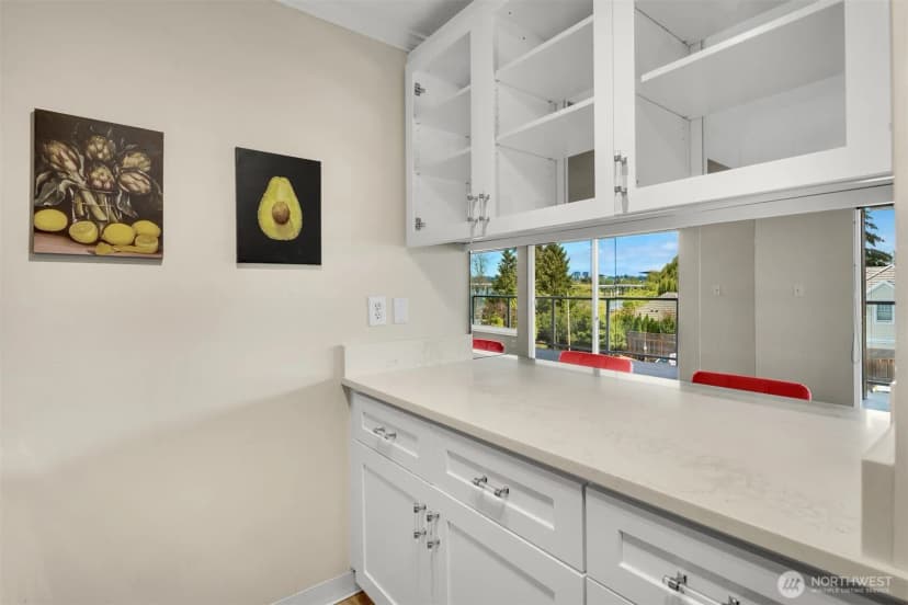 Property photo for 2501 Canterbury Lane E #320, Seattle photo 18