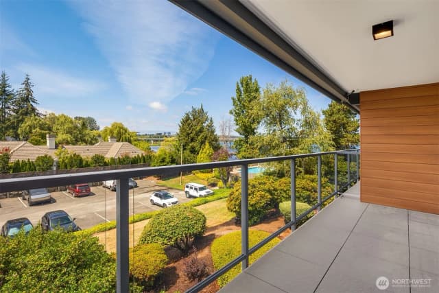 Property photo for 2501 Canterbury Lane E #320, Seattle photo 5