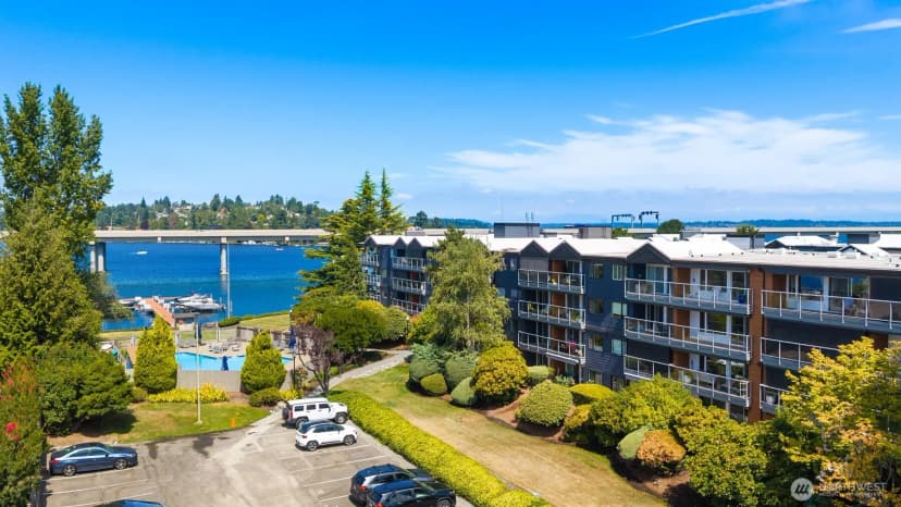 Property photo for 2501 Canterbury Lane E #320, Seattle photo 30