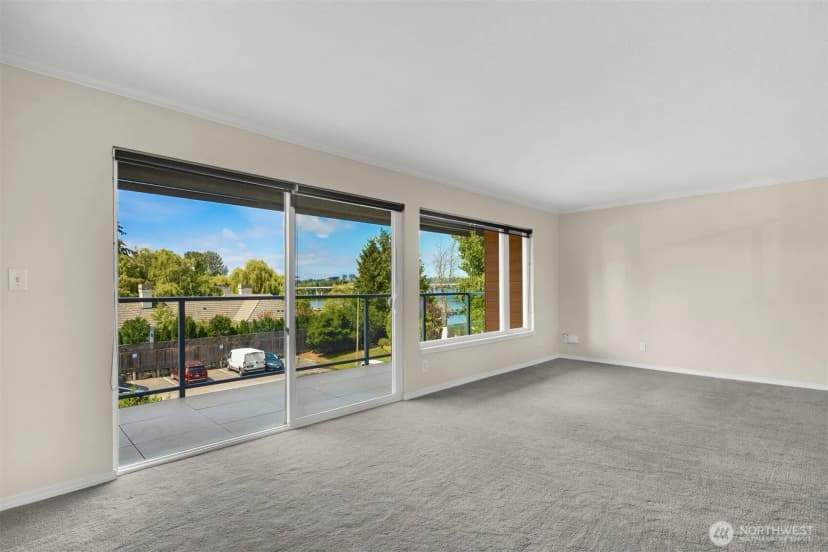 Property photo for 2501 Canterbury Lane E #320, Seattle photo 7