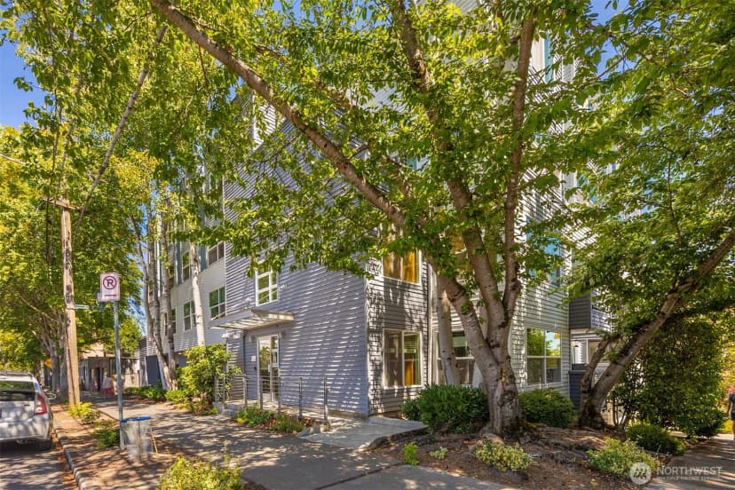 Property photo for 7600 Greenwood Avenue N #209, Seattle photo 20