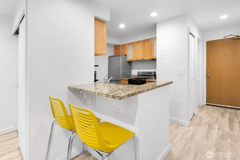 Property photo for 7600 Greenwood Avenue N #209, Seattle photo 10