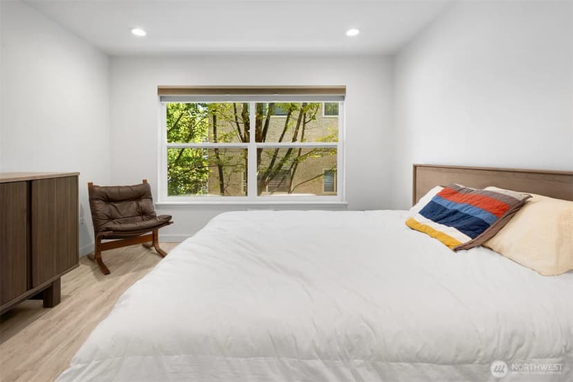 Property photo for 7600 Greenwood Avenue N #209, Seattle photo 6