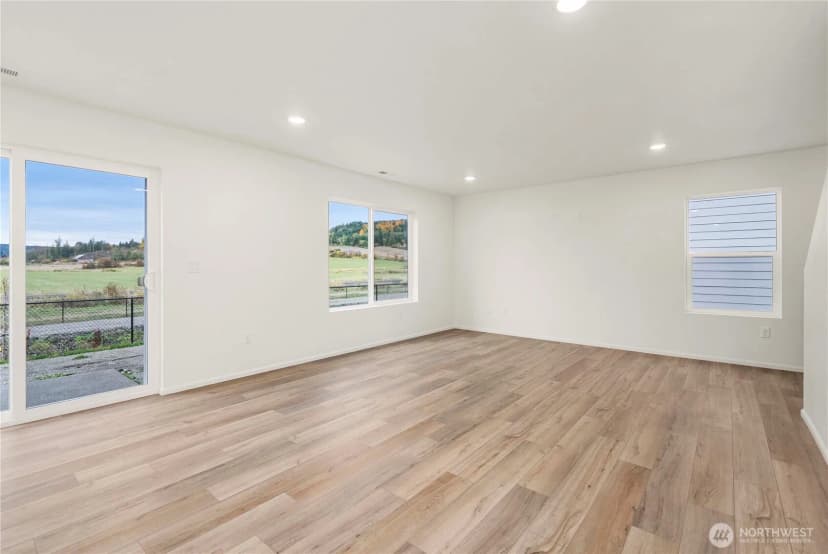 Property photo for 9902 Ferns Loop Se, Yelm photo 11