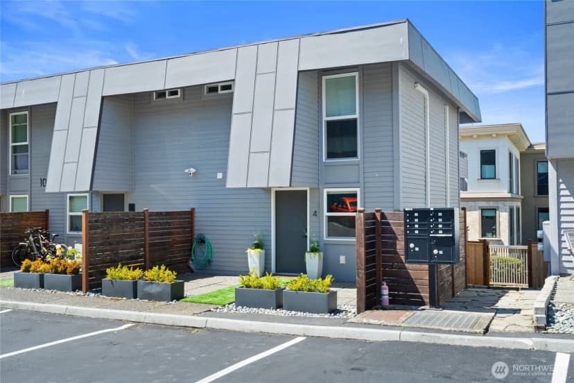 Property photo for 10112 Ne 68th Street Ne #4, Kirkland photo 29
