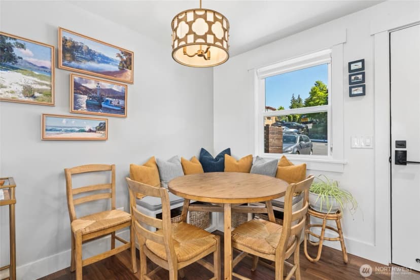 Property photo for 10112 Ne 68th Street Ne #4, Kirkland photo 17