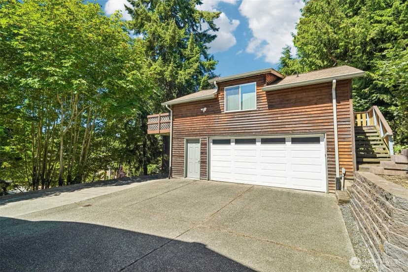 Property photo for 28400 16th Avenue S, Federal Way photo 32