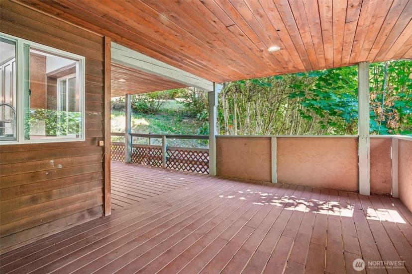 Property photo for 28400 16th Avenue S, Federal Way photo 12