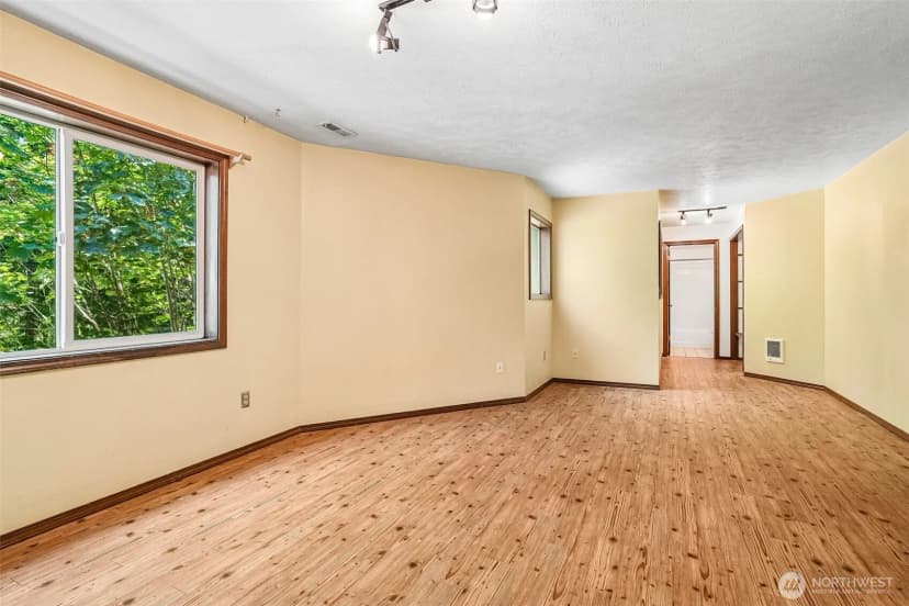 Property photo for 28400 16th Avenue S, Federal Way photo 27