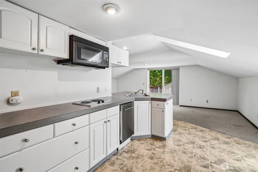Property photo for 28400 16th Avenue S, Federal Way photo 33