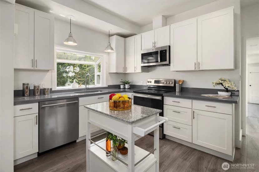 Property photo for 3943 S Orcas Street, Seattle photo 11