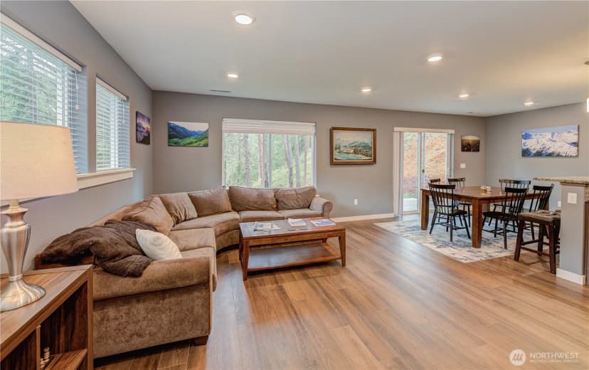 Property photo for 10010 Eagle Creek Road, Leavenworth photo 15