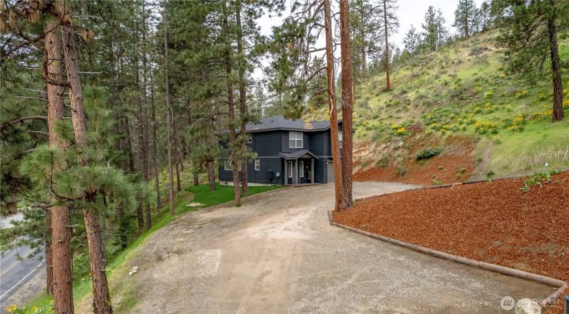 Property photo for 10010 Eagle Creek Road, Leavenworth photo 32
