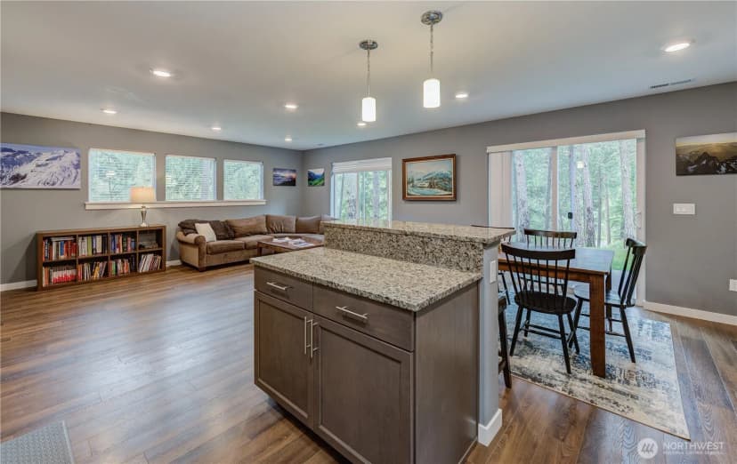 Property photo for 10010 Eagle Creek Road, Leavenworth photo 12