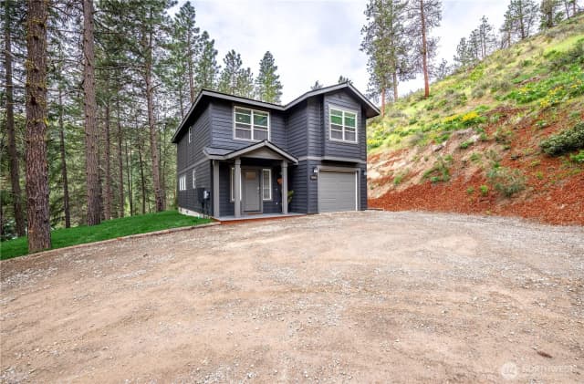Property photo for 10010 Eagle Creek Road, Leavenworth photo 2