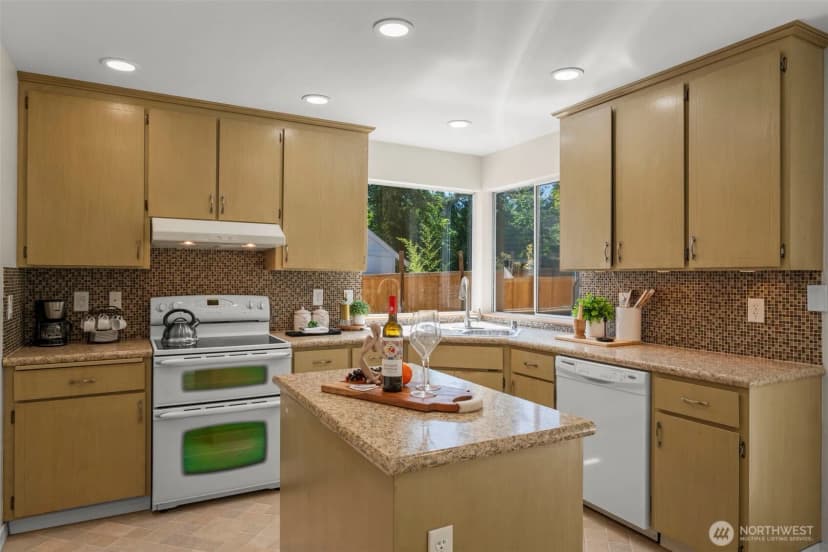 Property photo for 13618 55th Drive Se, Everett photo 14