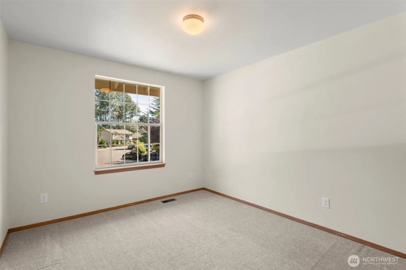 Property photo for 13618 55th Drive Se, Everett photo 26