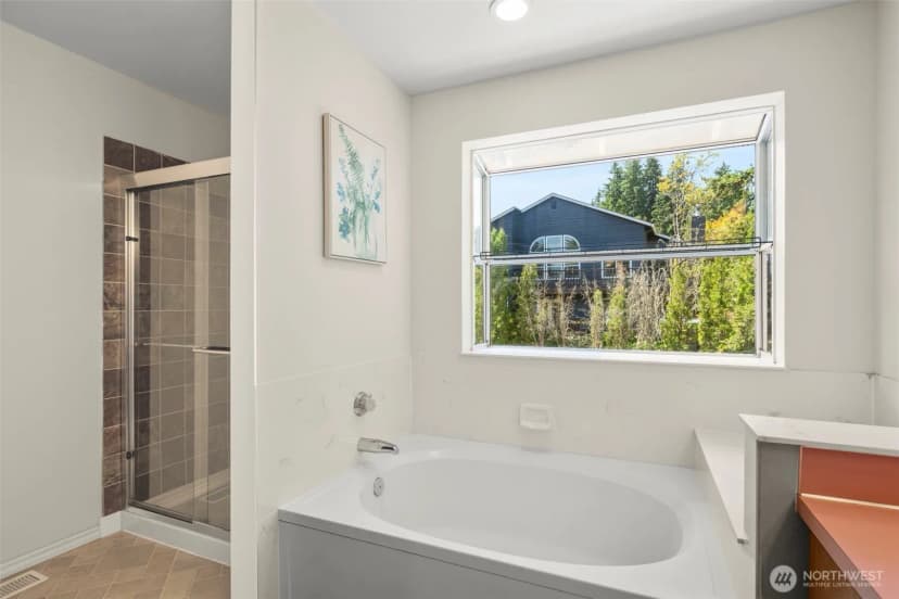 Property photo for 13618 55th Drive Se, Everett photo 24