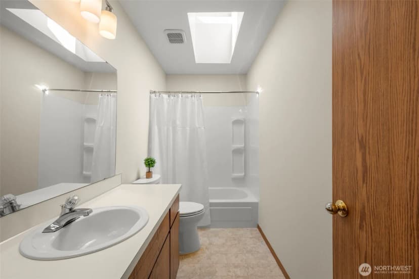 Property photo for 13618 55th Drive Se, Everett photo 29