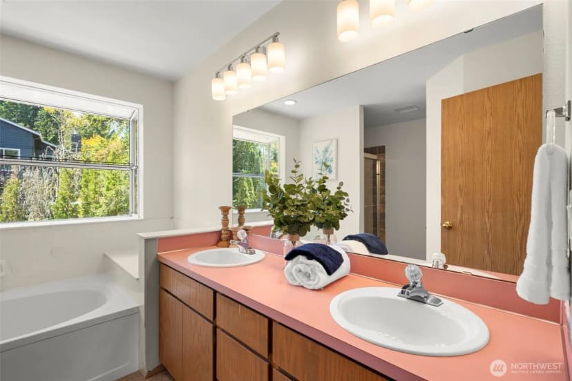 Property photo for 13618 55th Drive Se, Everett photo 23