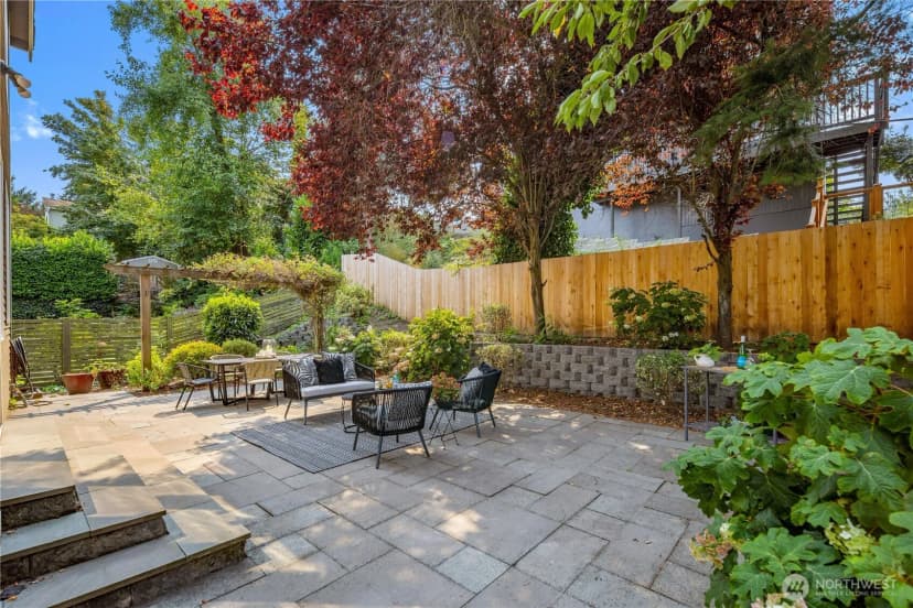 Property photo for 4047 Willams Avenue W, Seattle photo 35