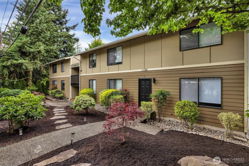 Property photo for 11701 100th Avenue Ne #5, Kirkland photo 29