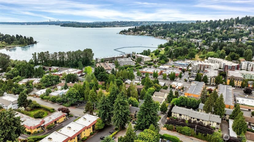 Property photo for 11701 100th Avenue Ne #5, Kirkland photo 31
