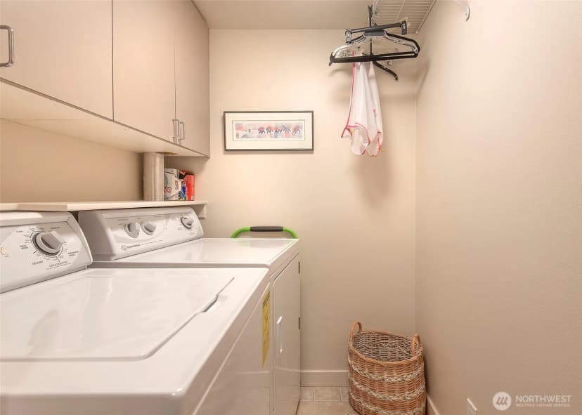 Property photo for 2040 Waverly Place N #301, Seattle photo 26