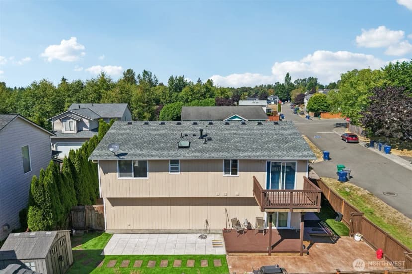 Property photo for 8330 9th Place Ne, Lake Stevens photo 18