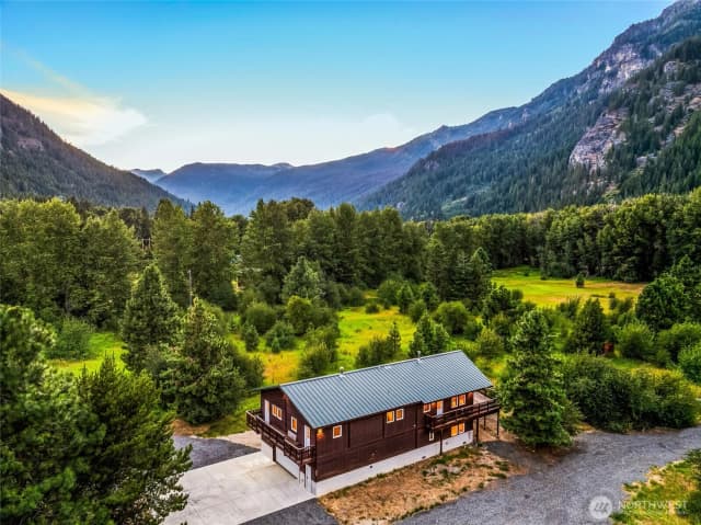 Property photo for 18595 Us Highway 2, Leavenworth