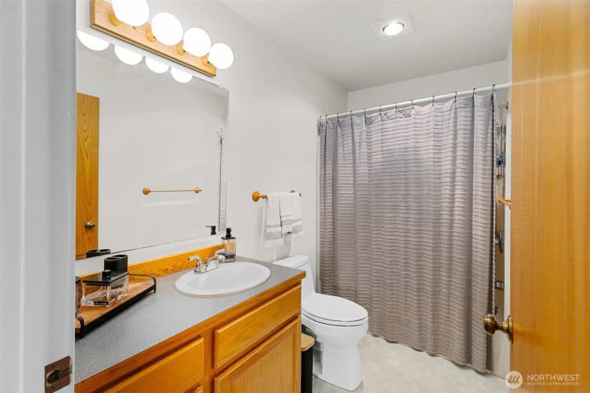 Property photo for 37433 Ne Fern Place, Hansville photo 29
