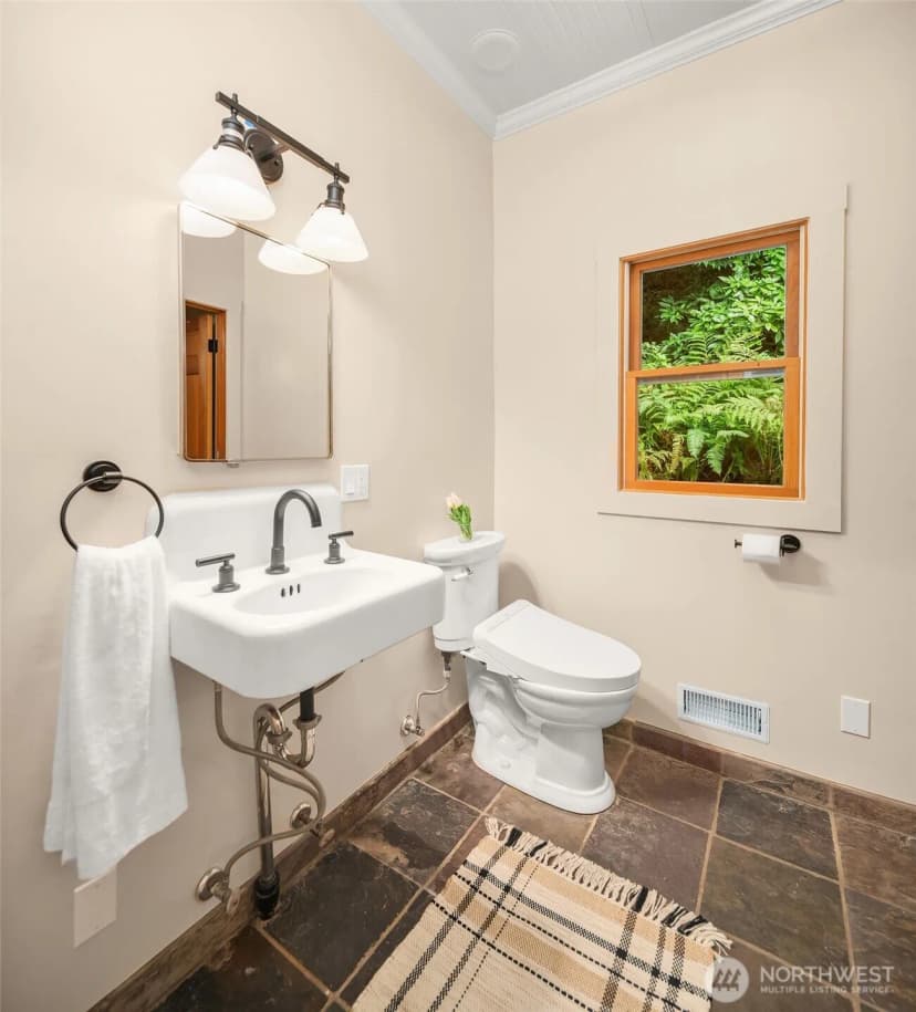 Property photo for 9943 Sw 123rd Place, Vashon photo 22