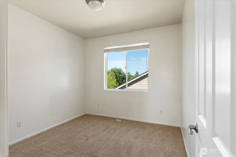 Property photo for 6908 288th Street Nw, Stanwood photo 22