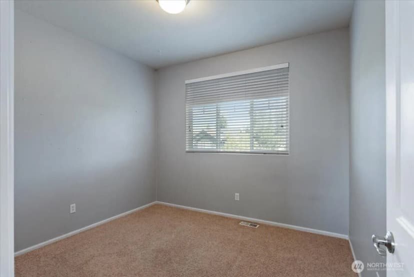 Property photo for 6908 288th Street Nw, Stanwood photo 27