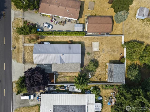 Property photo for 8720 Pepperidge Lane Se, Yelm photo 2