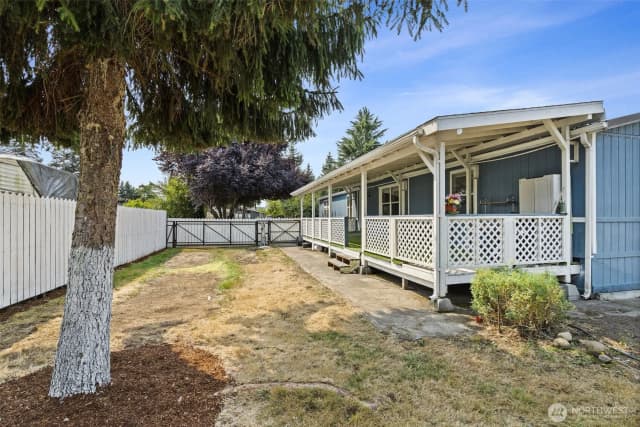 Property photo for 8720 Pepperidge Lane Se, Yelm photo 5