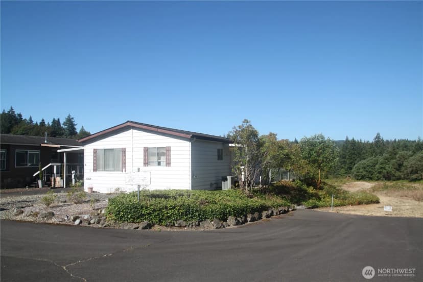 Property photo for 102 Sereno Circle Drive, Bremerton photo 2