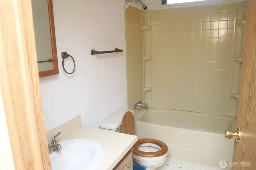 Property photo for 102 Sereno Circle Drive, Bremerton photo 15