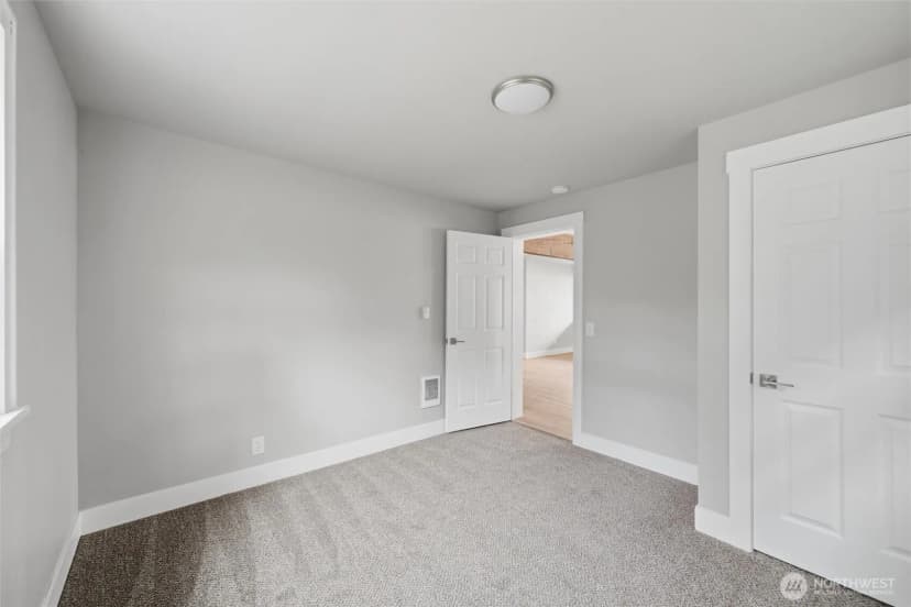 Property photo for 811 Nooksack Avenue, Nooksack photo 12