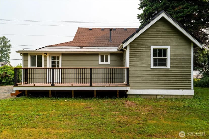 Property photo for 811 Nooksack Avenue, Nooksack photo 38
