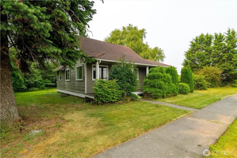 Property photo for 811 Nooksack Avenue, Nooksack photo 31