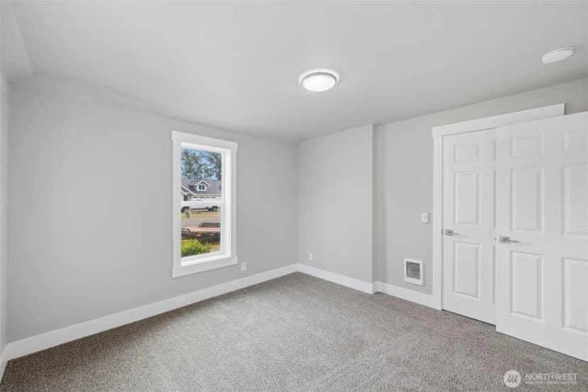 Property photo for 811 Nooksack Avenue, Nooksack photo 16
