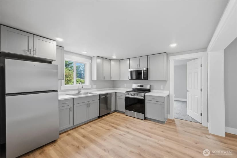Property photo for 811 Nooksack Avenue, Nooksack photo 7