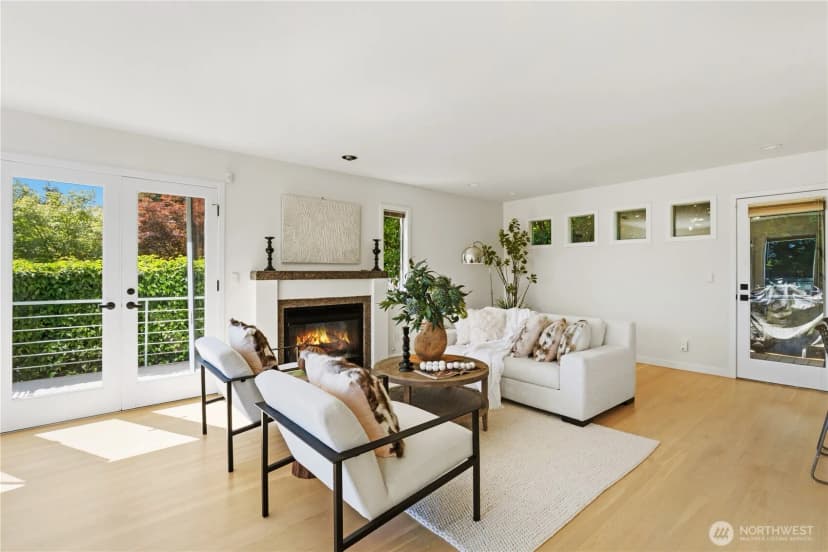 Property photo for 7432 E Mercer Wy, Mercer Island photo 23