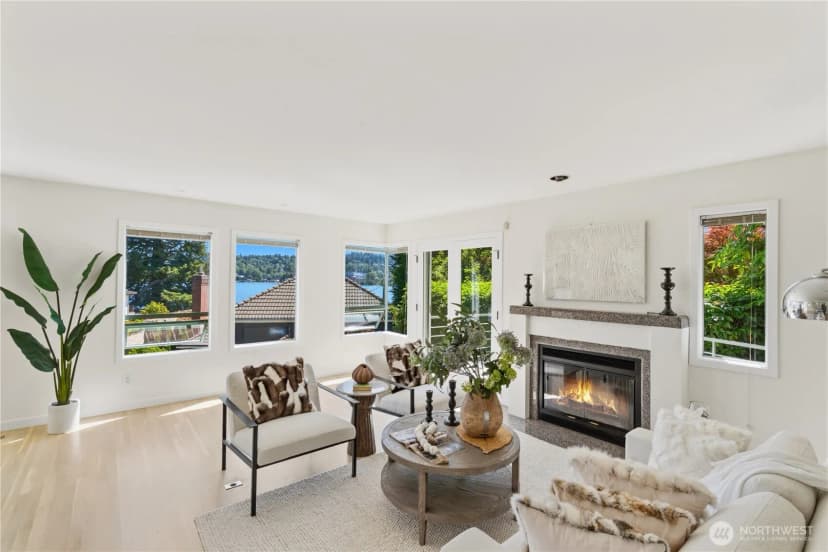 Property photo for 7432 E Mercer Wy, Mercer Island photo 25