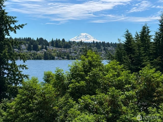 Property photo for 7432 E Mercer Wy, Mercer Island